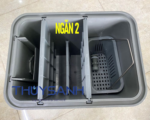 Ngăn thứ 2 của bể bẫy mỡ nhựa 3 ngăn 