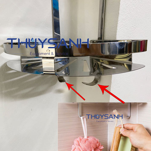 Phần thanh nối giữa các tầng có móc treo bông tắm 