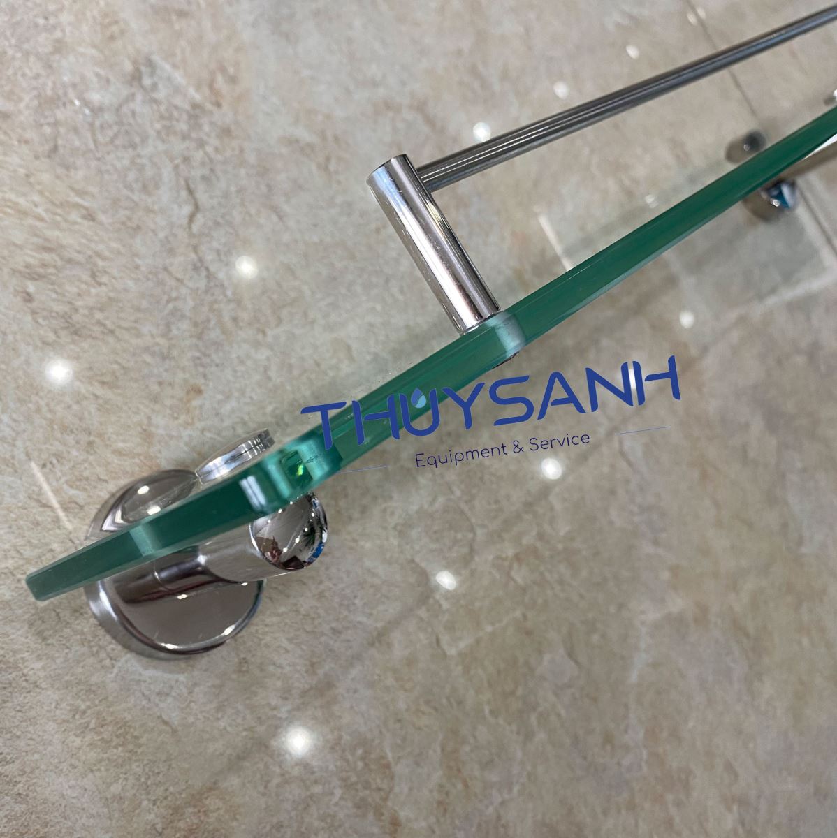 Kệ kính inox được bo tròn các cạnh 