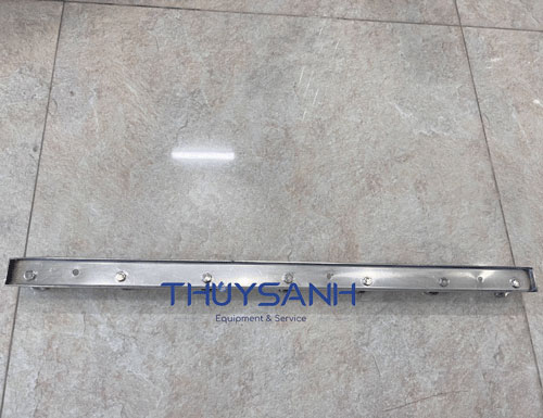 Các móc treo đều được bắt vít 304 chắc chắn